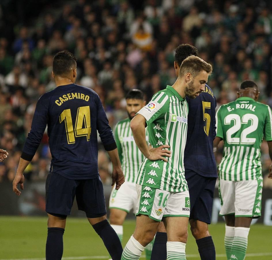 Las mejores imágenes de la victoria del Betis ante el Real Madrid en el Villamarín (2-1)