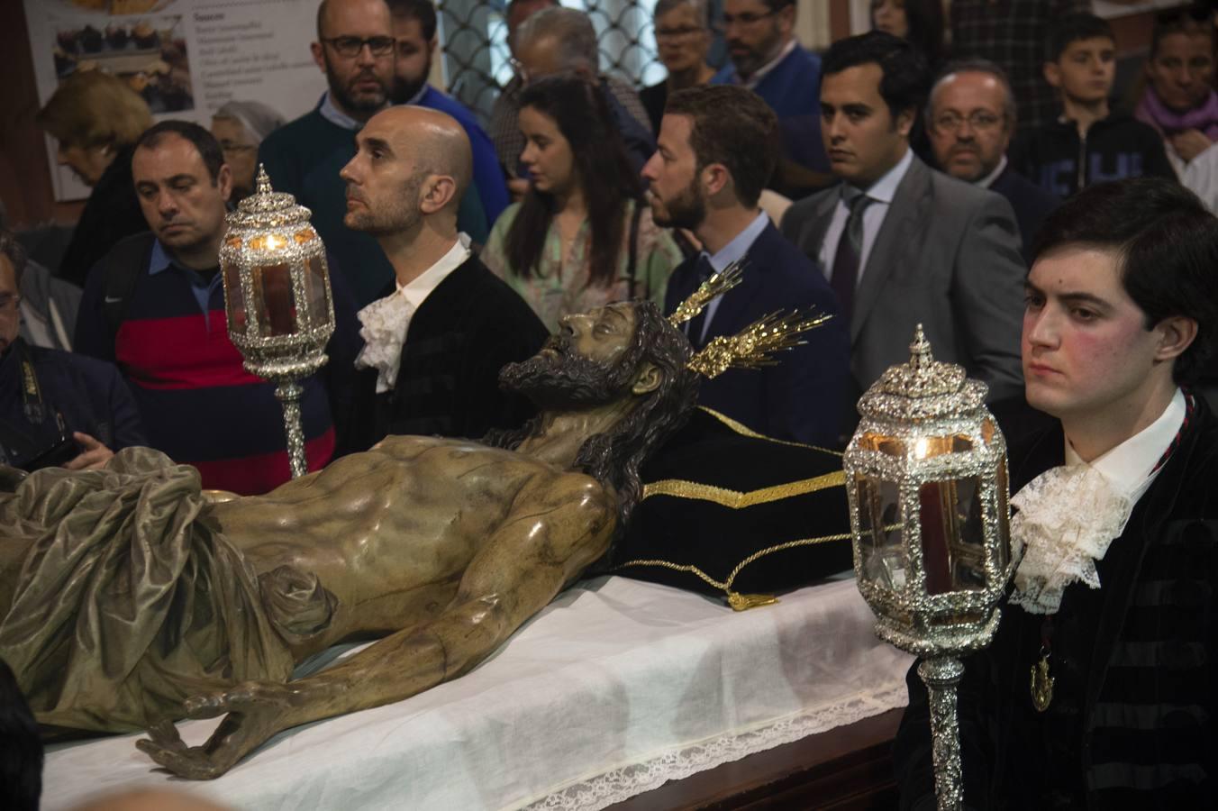 El vía crucis del Santo Entierro