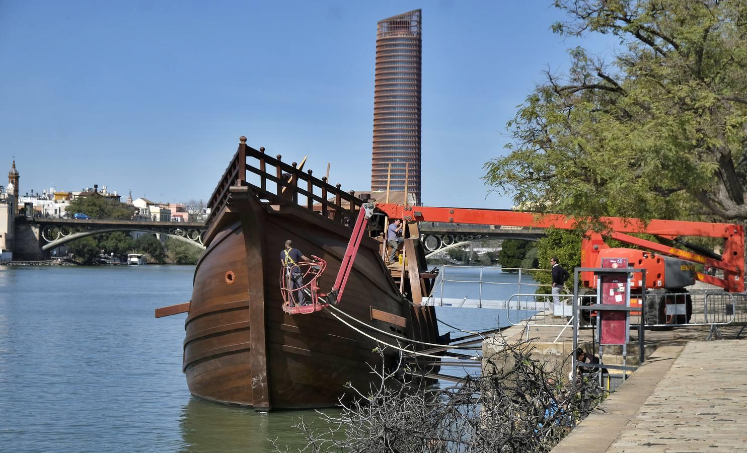 Las imágenes de la réplica de la Nao Victoria 500 en el Guadalquivir