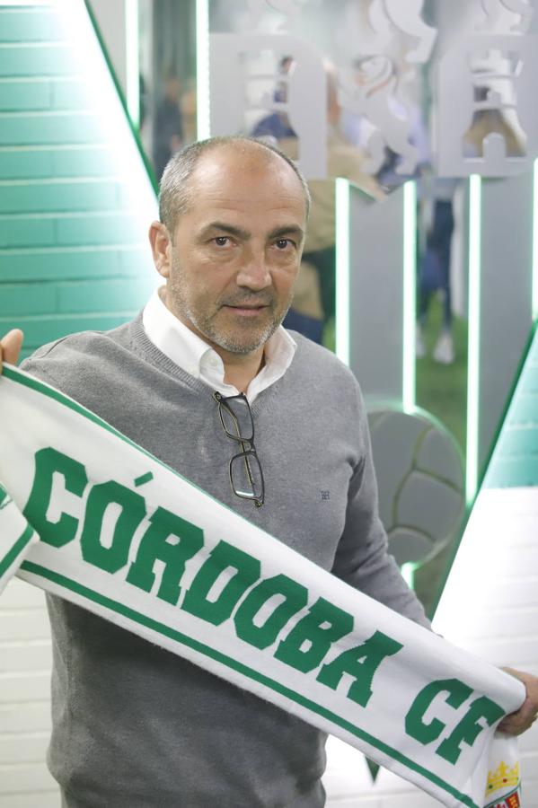 La presentación de Juan Sabas en el  Córdoba CF, en imágenes