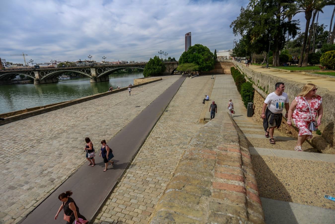 En imágenes, Sevilla registra temperaturas primaverales