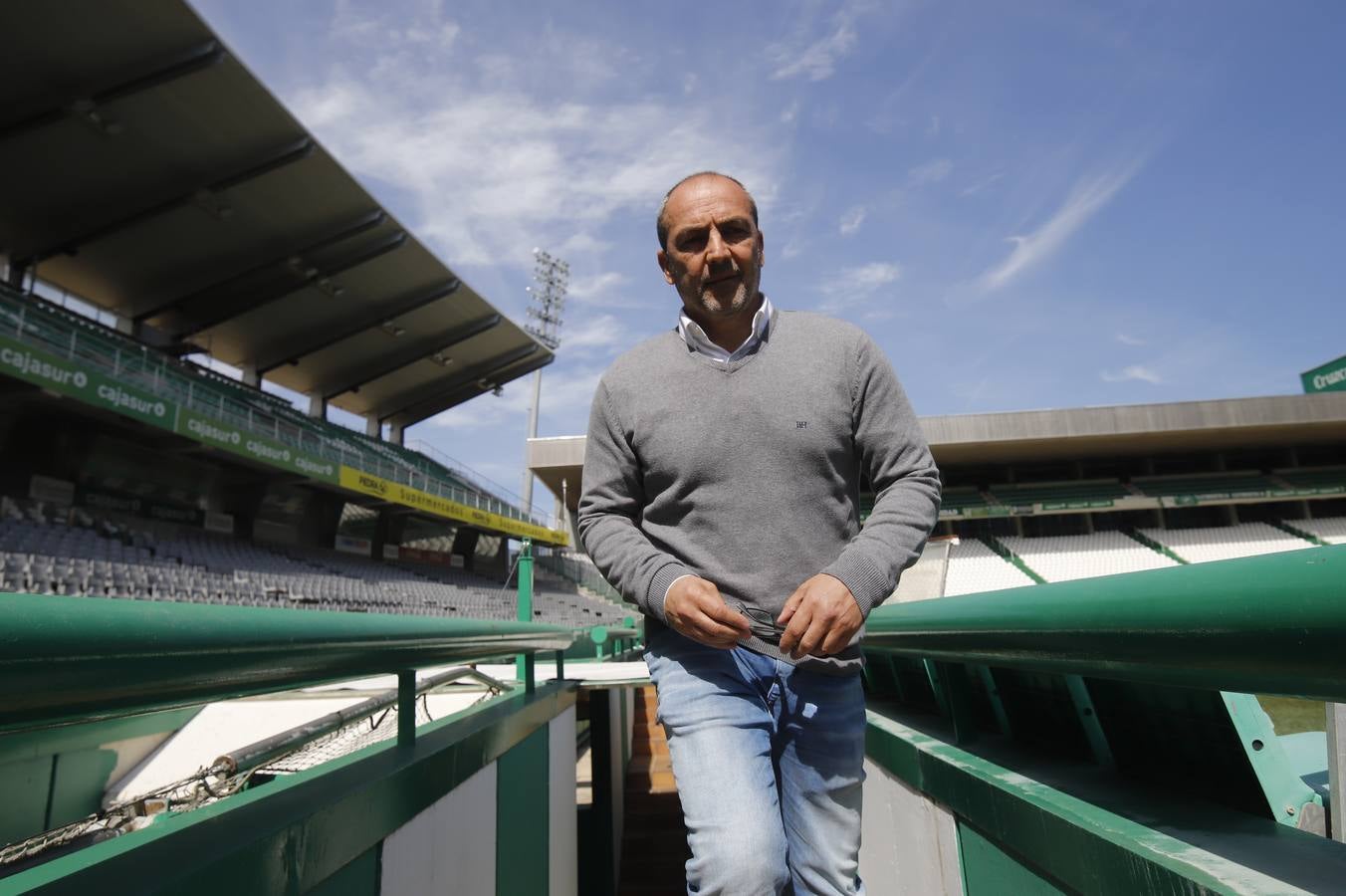 La presentación de Juan Sabas en el  Córdoba CF, en imágenes