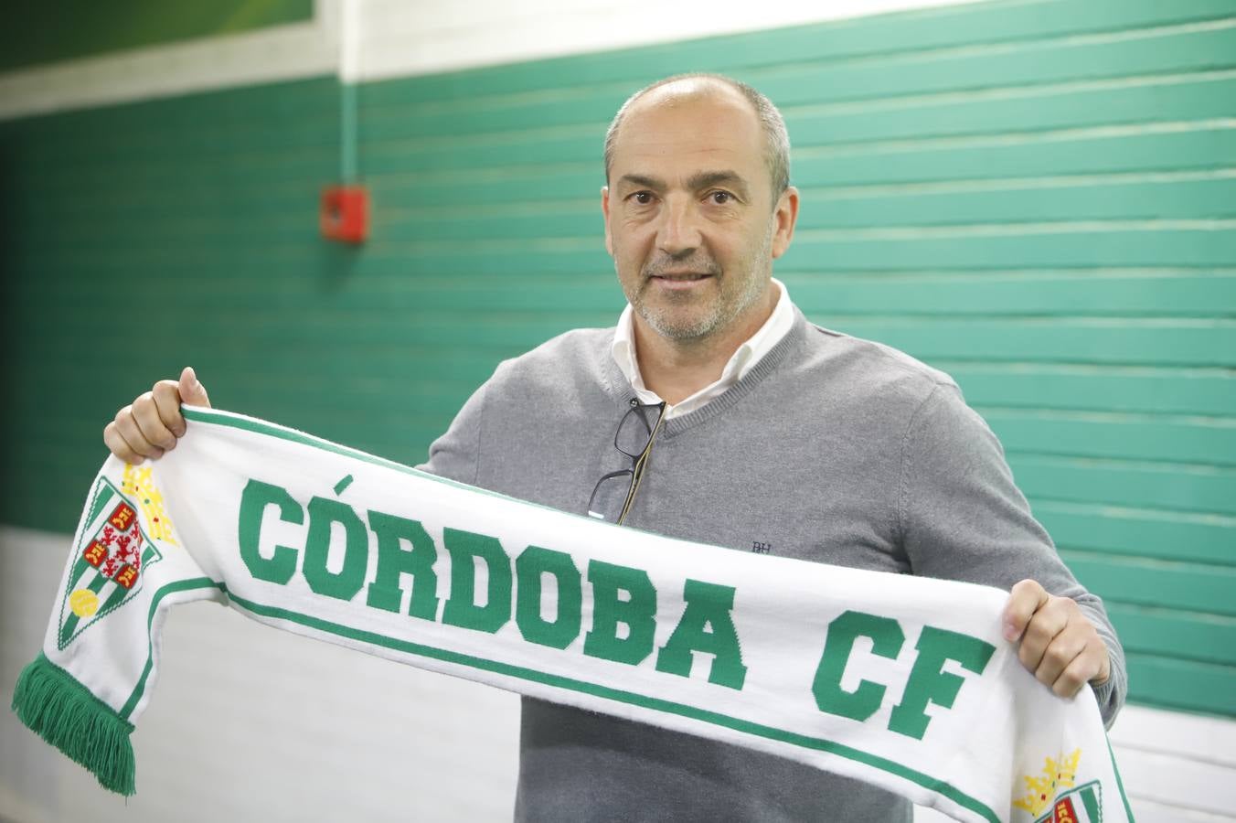 La presentación de Juan Sabas en el  Córdoba CF, en imágenes