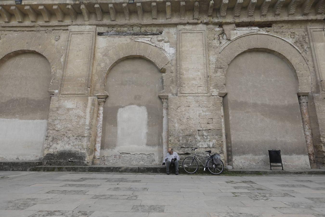 El ambiente en la Mezquita-Catedral de Córdoba hoy, en imágenes