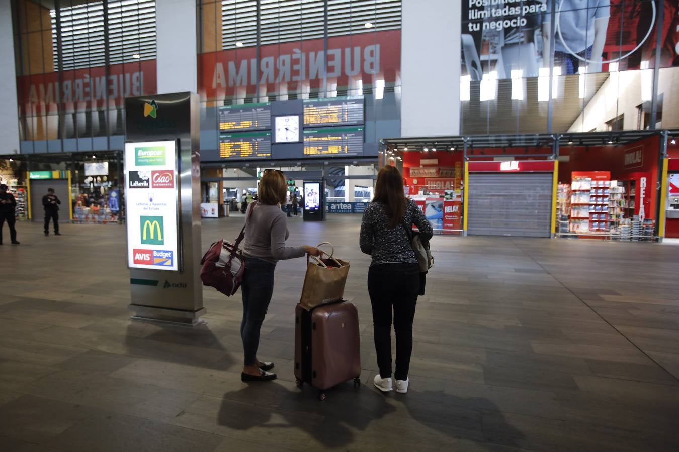 Despliegue de la UME en la estación de Santa Justa