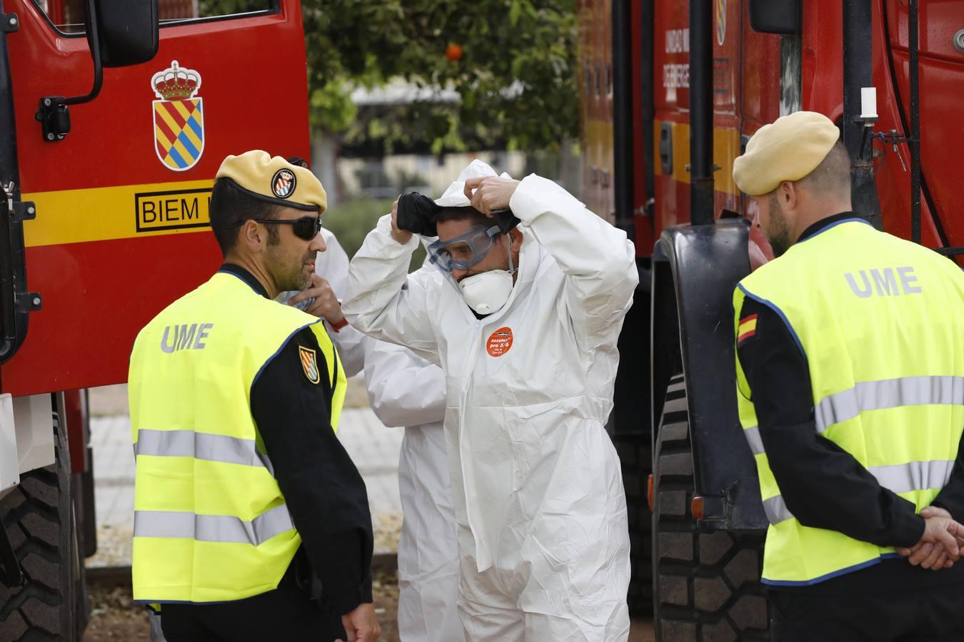 En imágenes, la UME inicia en Córdoba la desinfección contra el coronavirus