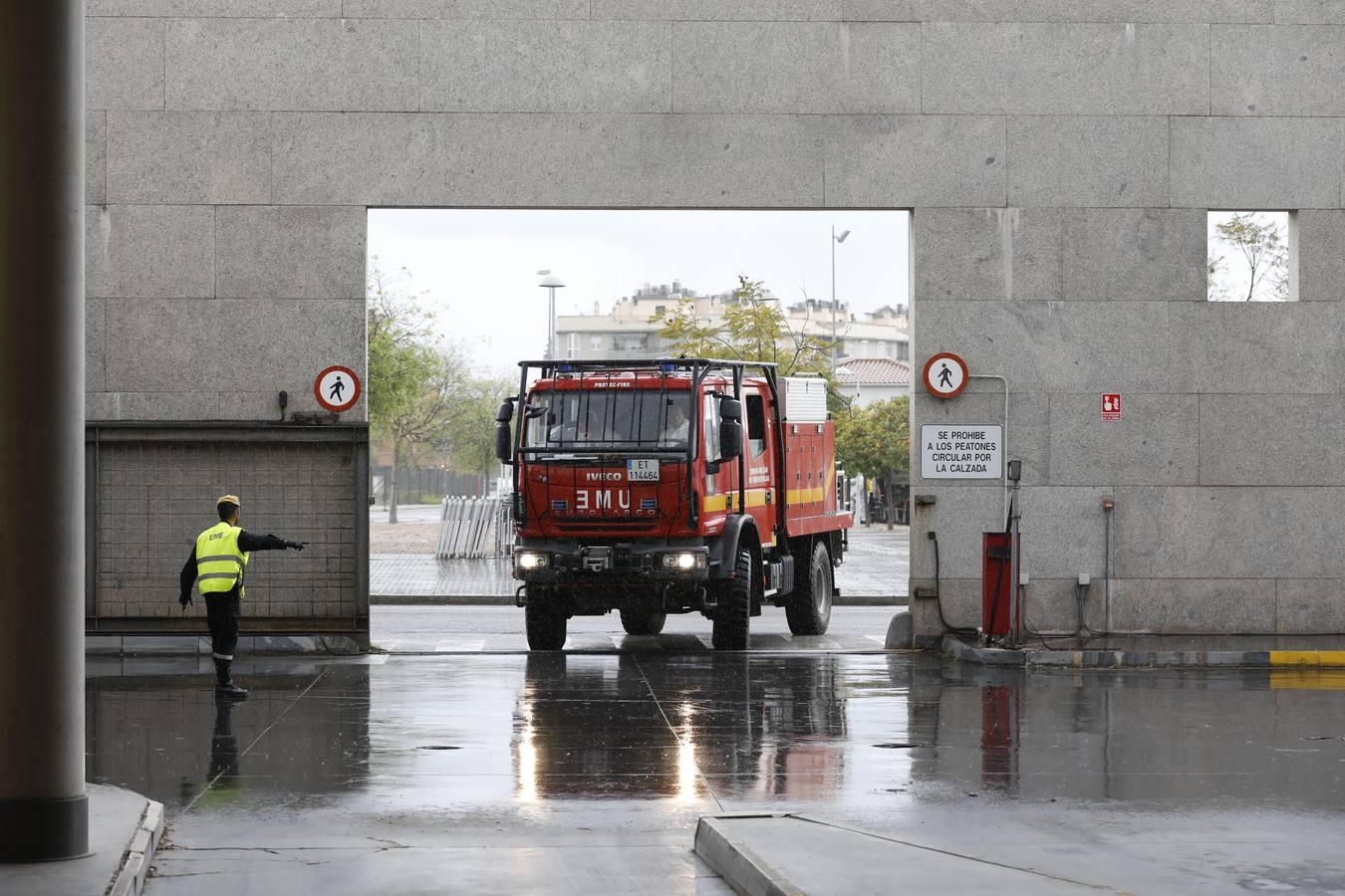 En imágenes, la UME inicia en Córdoba la desinfección contra el coronavirus