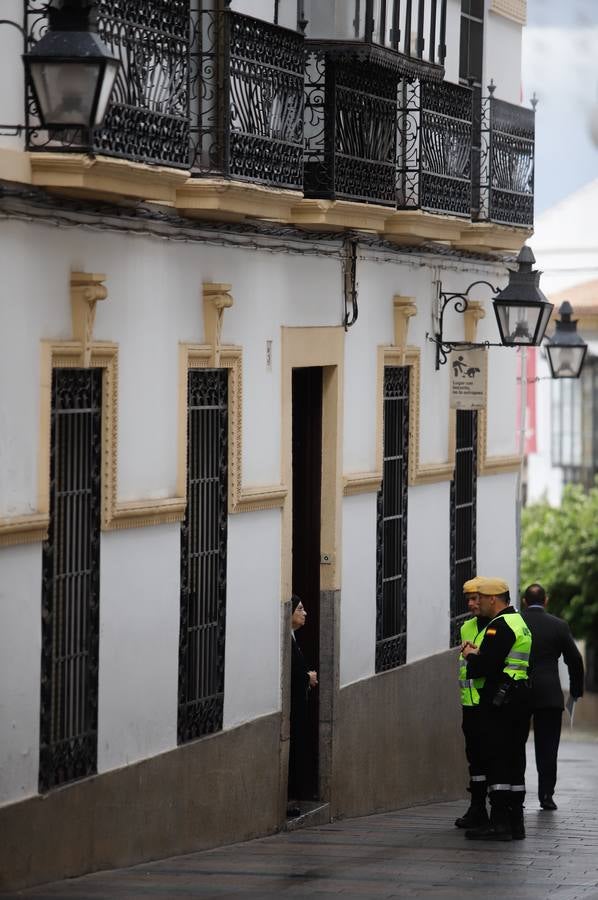 El despliegue de la UME en las arterias y monumentos de Córdoba, en imágenes