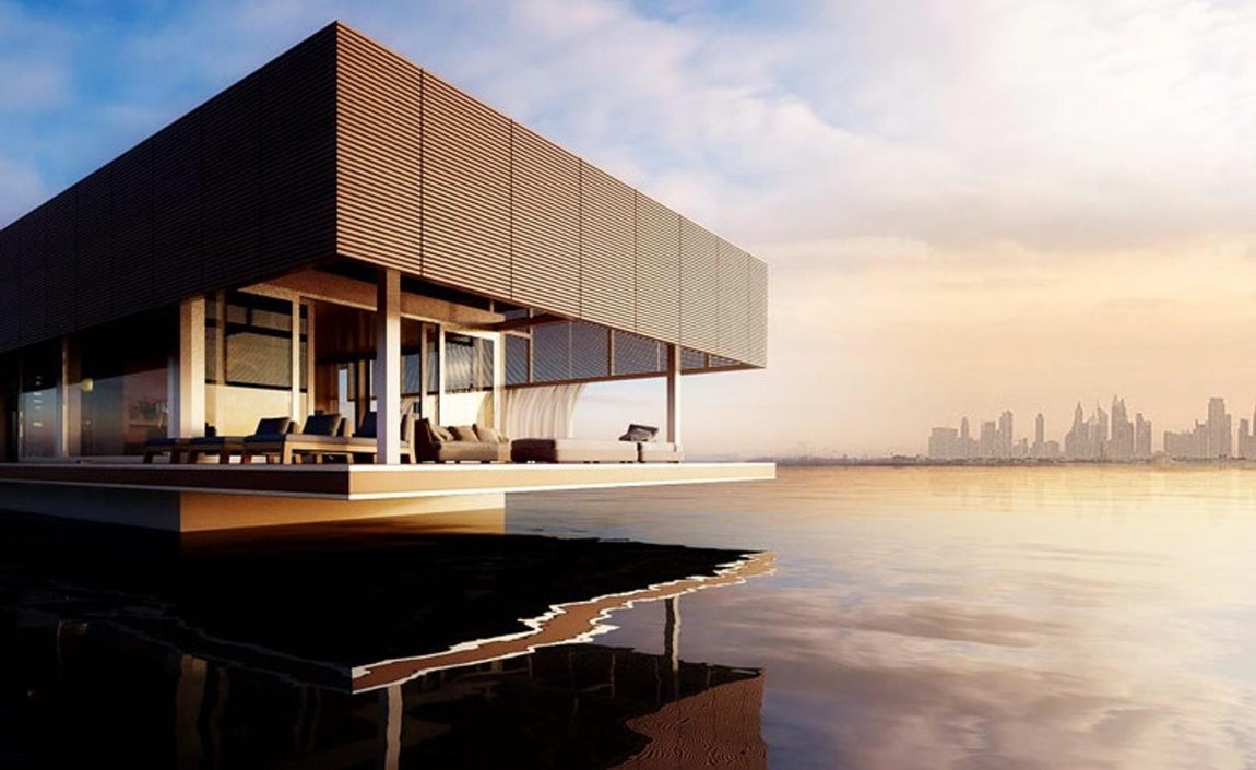 Paneles solares y desaladoras - Waterlowt Houseboat, la casa flotante del futuro. Para empezar, Waterlovt es completamente autosuficiente. Por un lado, posee una planta desaladora de agua y por otro, un digestor de desechos orgánicos que los transforma en energía y que se complementa con paneles solares que permiten a su vez poder utilizar todo tipo de electrodomésticos con la energía almacenada y generada.