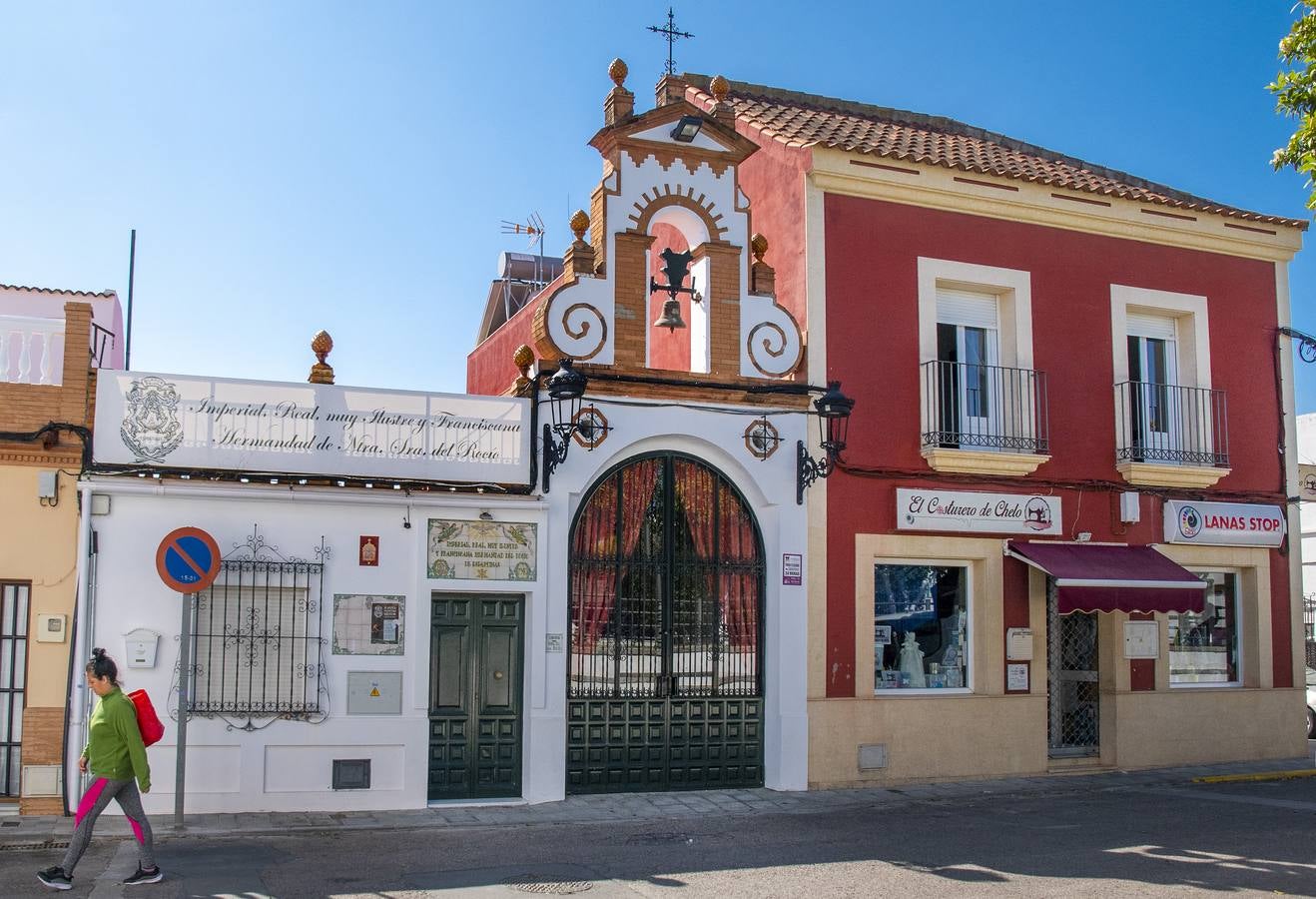 Coronavirus en Sevilla: así se vive el estado de alarma en las calles de Espartinas