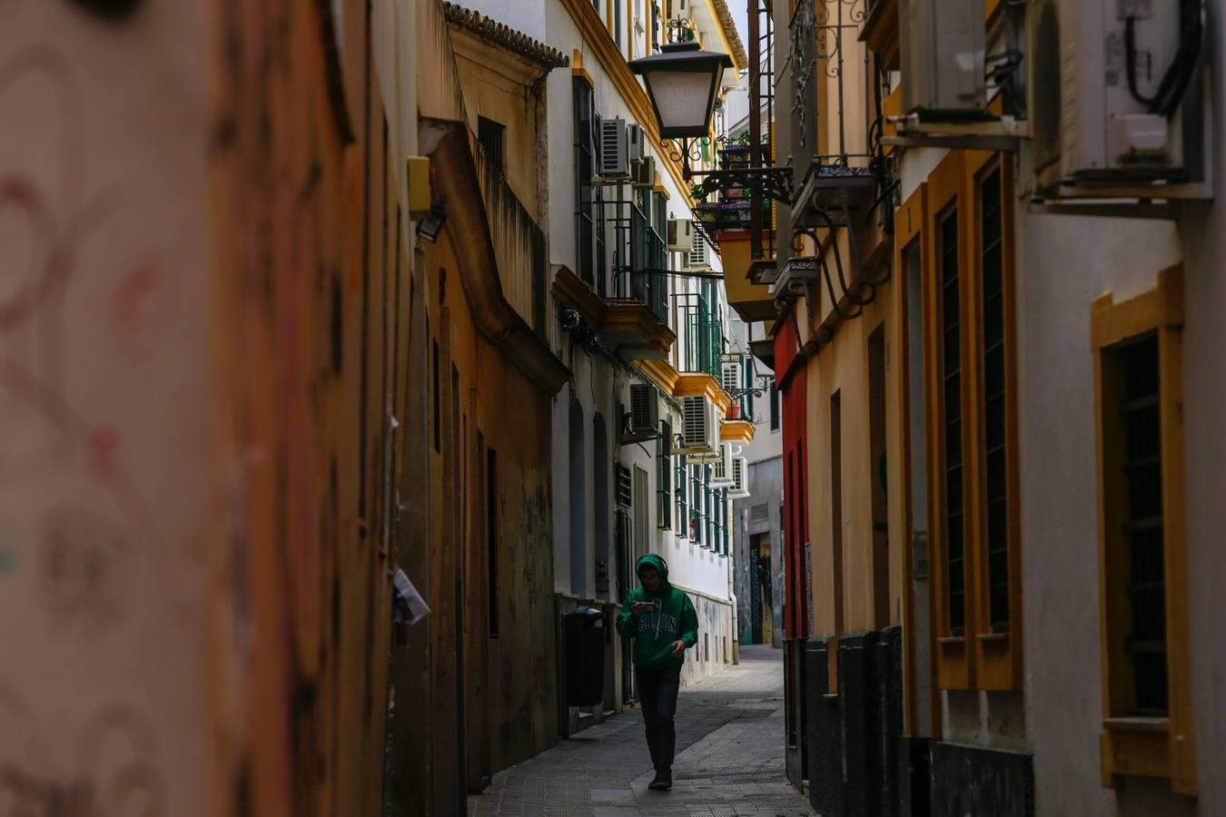 Coronavirus en Sevilla: así se vive en la Macarena el estado de alarma