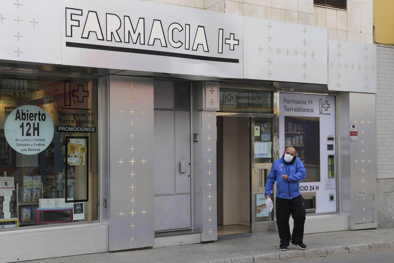 Coronavirus en Sevilla: un día en Torreblanca durante el estado de alarma