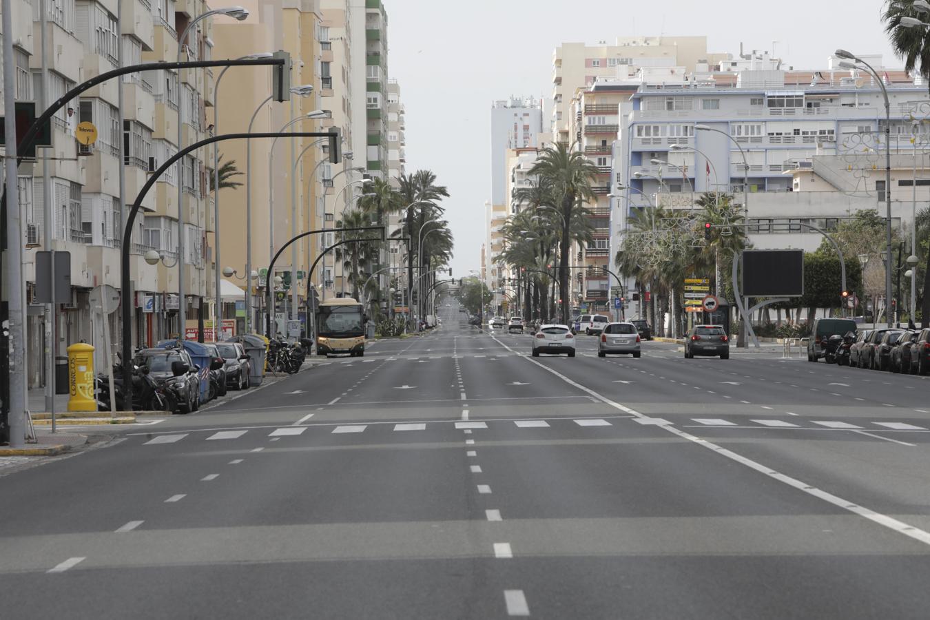 FOTOS: Cádiz en el tercer domingo de confinamiento