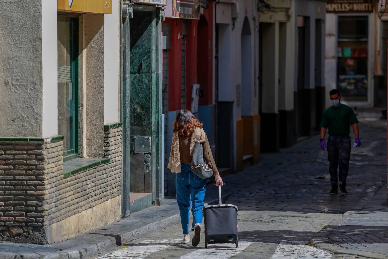 Coronavirus en Sevilla: Así vive el Arenal el estado de alarma