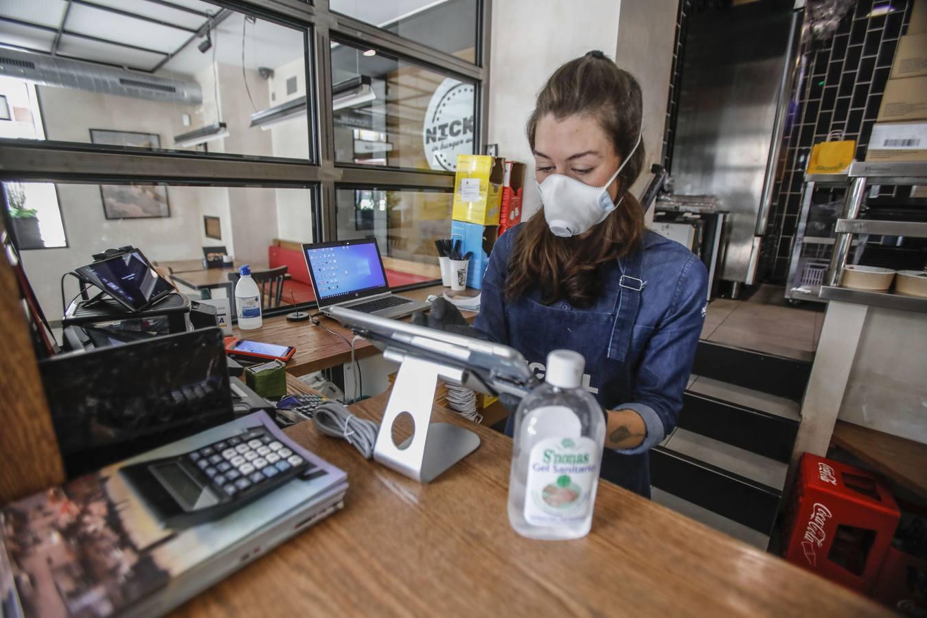 Coronavirus Sevilla: Comer a la carta en casa