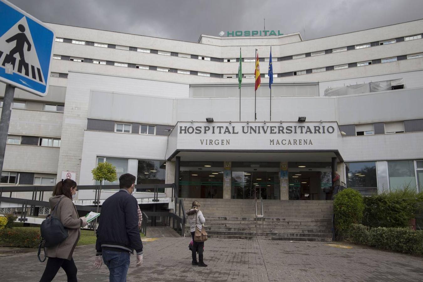 Coronavirus en Sevilla: los sanitarios, otro día más al frente de la lucha