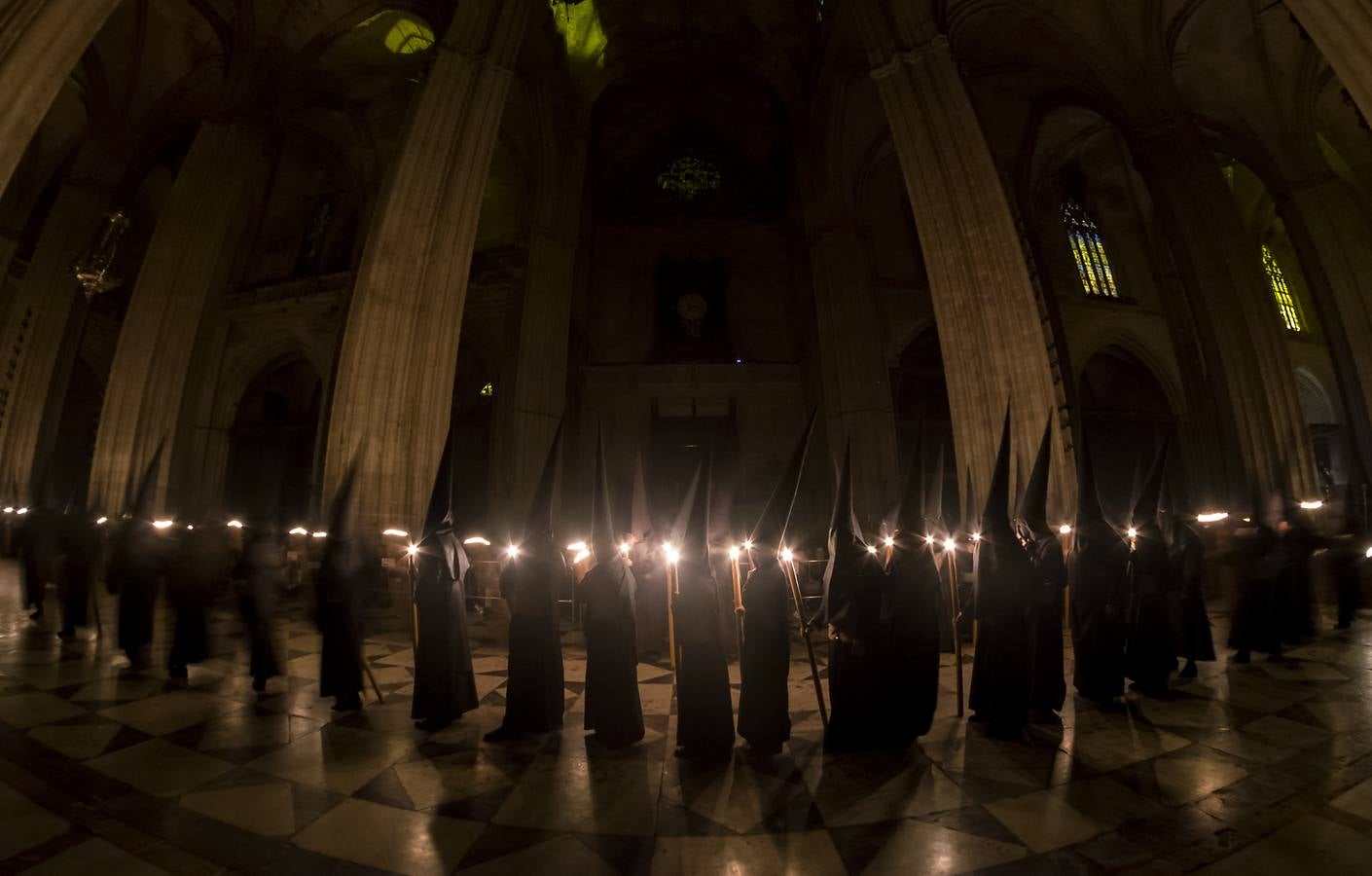 Hermandad del Gran Poder en la Catedral de Sevilla