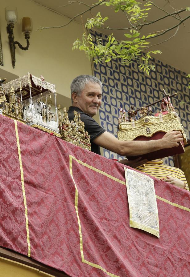 Semana Santa de Sevilla 2020: Un Domingo de Ramos desde los balcones