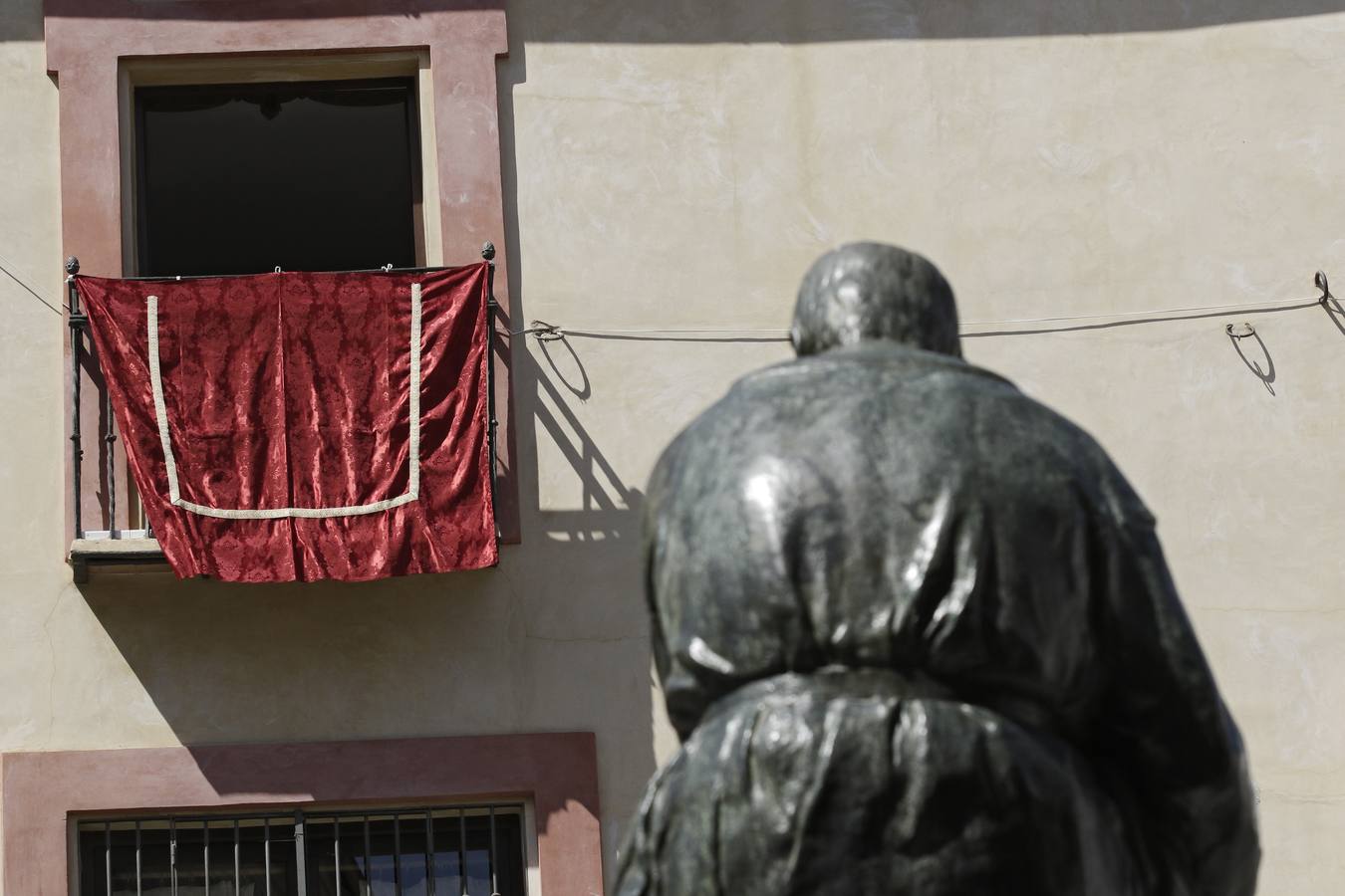 Semana Santa de Sevilla 2020: Un Domingo de Ramos desde los balcones