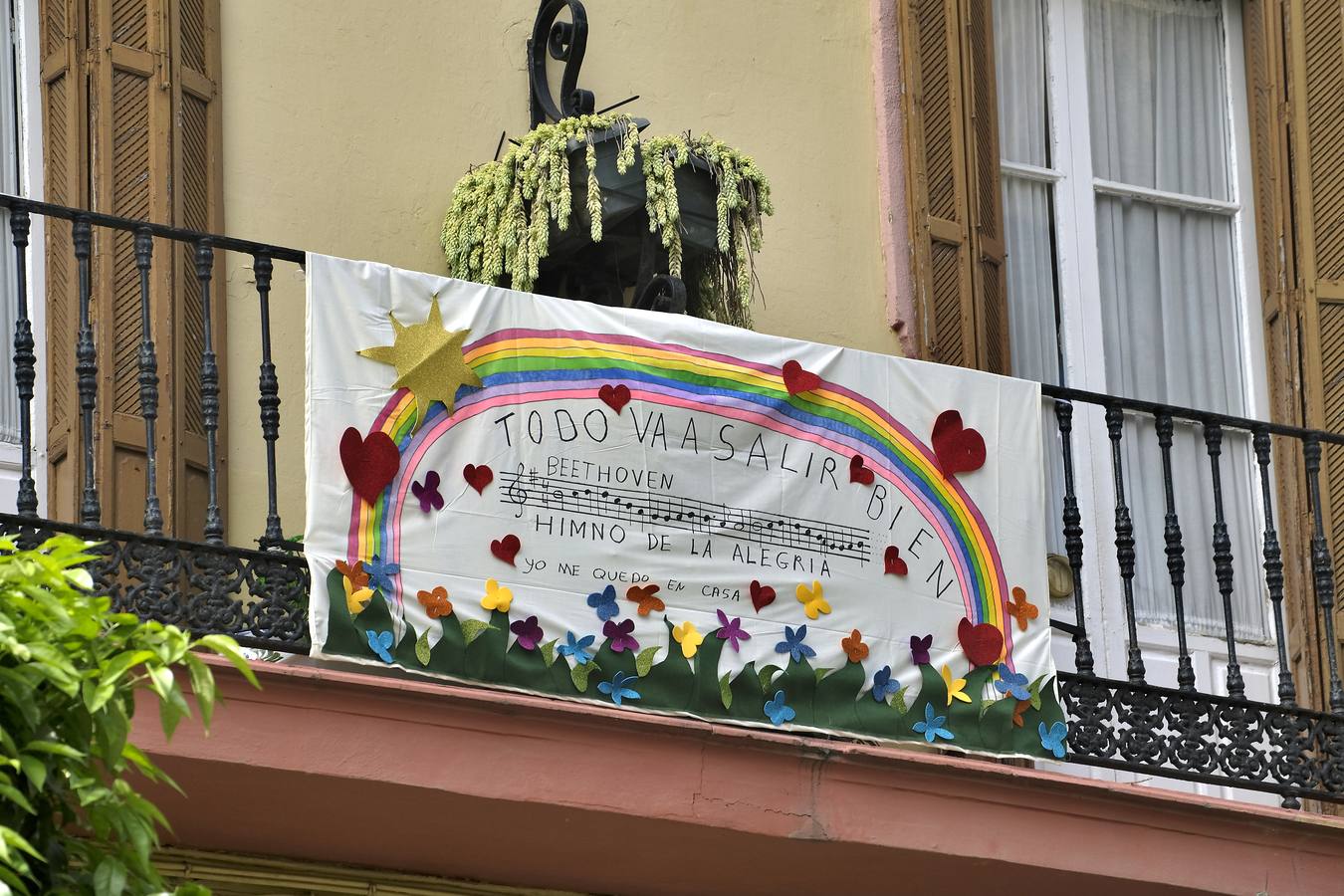 Semana Santa de Sevilla 2020: Un Domingo de Ramos desde los balcones