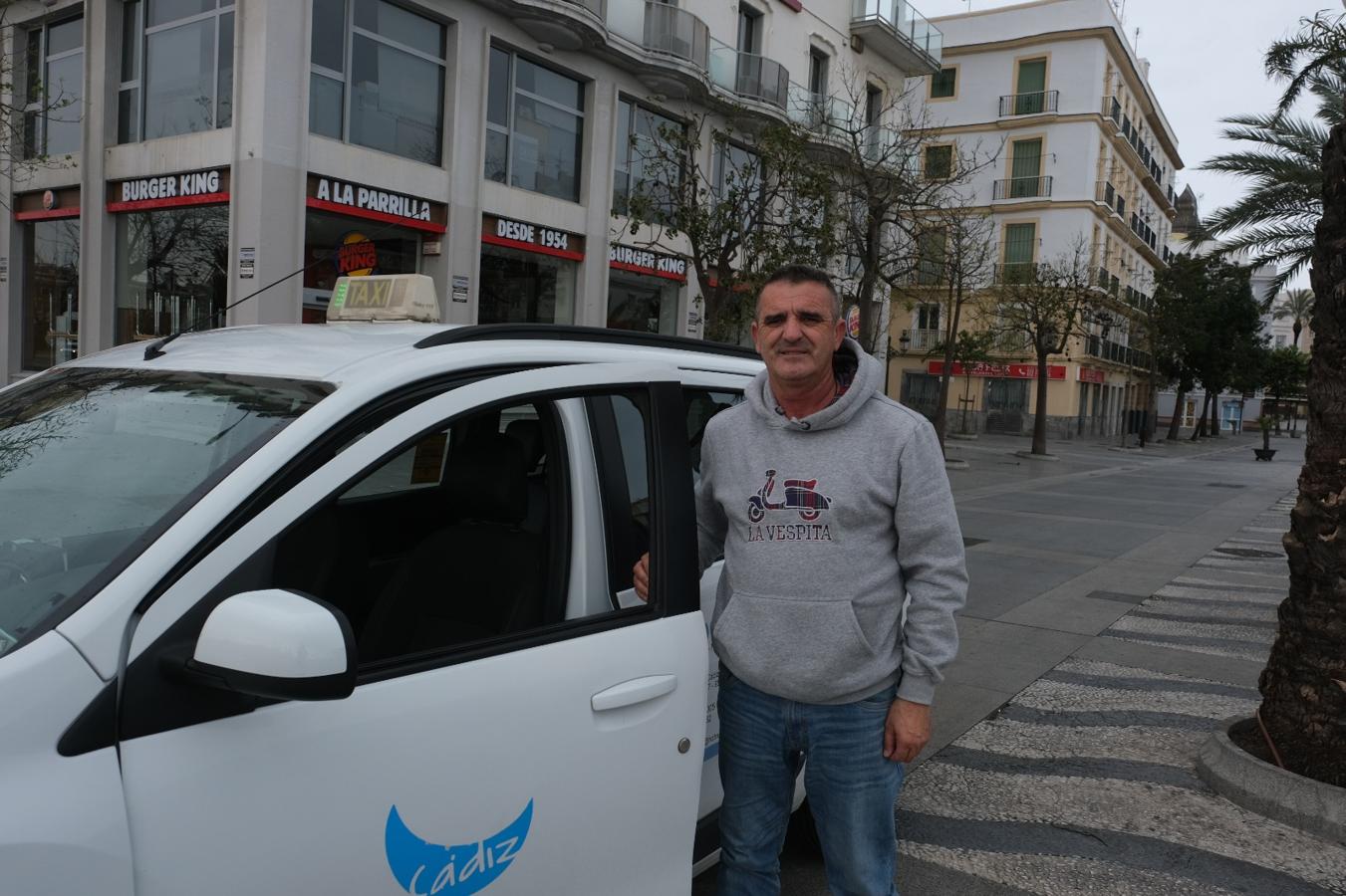 José Catalán. 54 años. Taxista. 