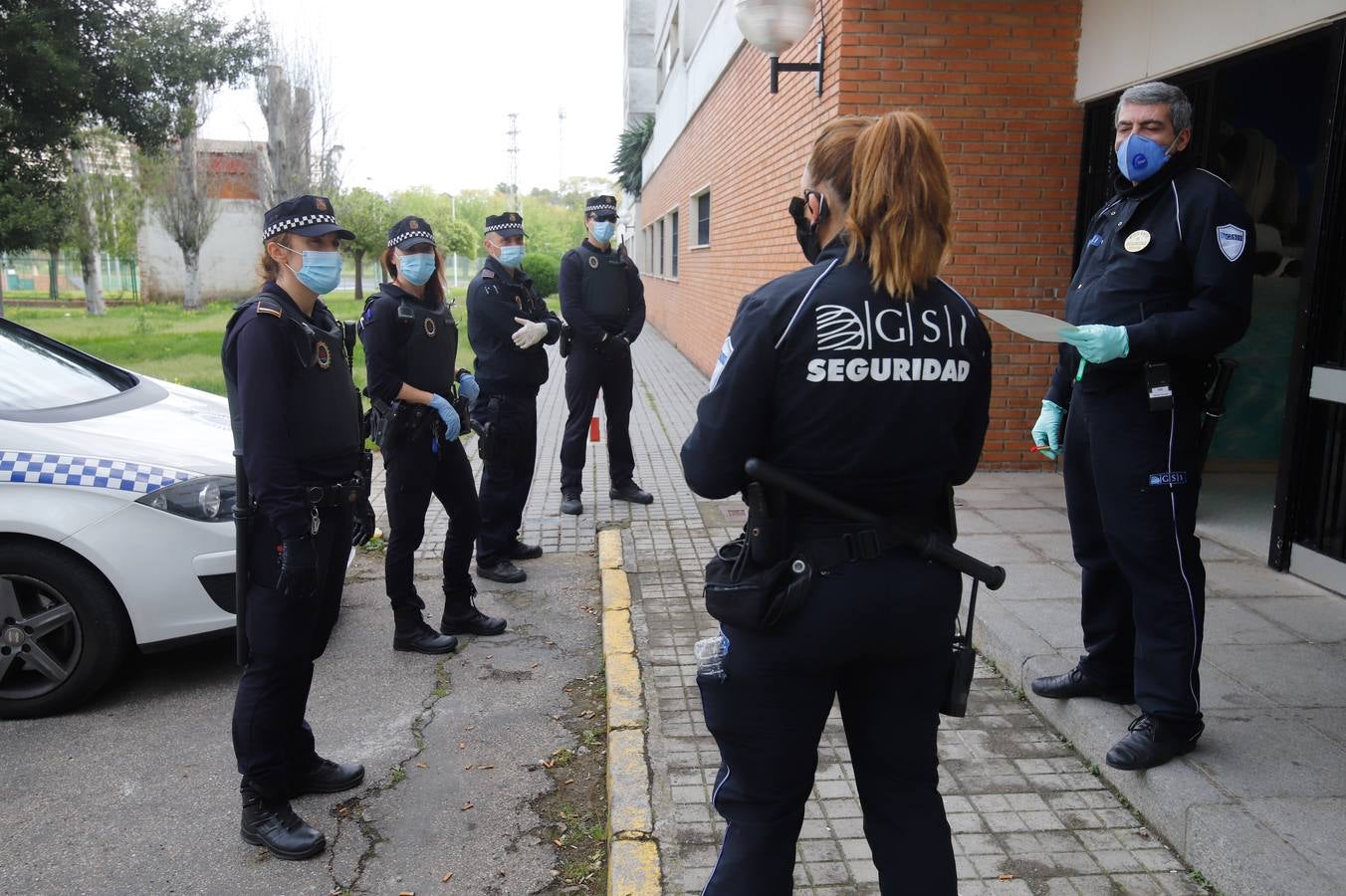 La intervención de la Policía Local de Córdoba por el coronavirus, en imágenes