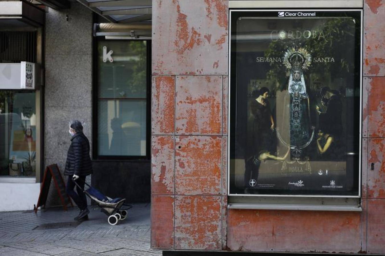 El centro comercial de Córdoba durante la crisis del coronavirus, en imágenes