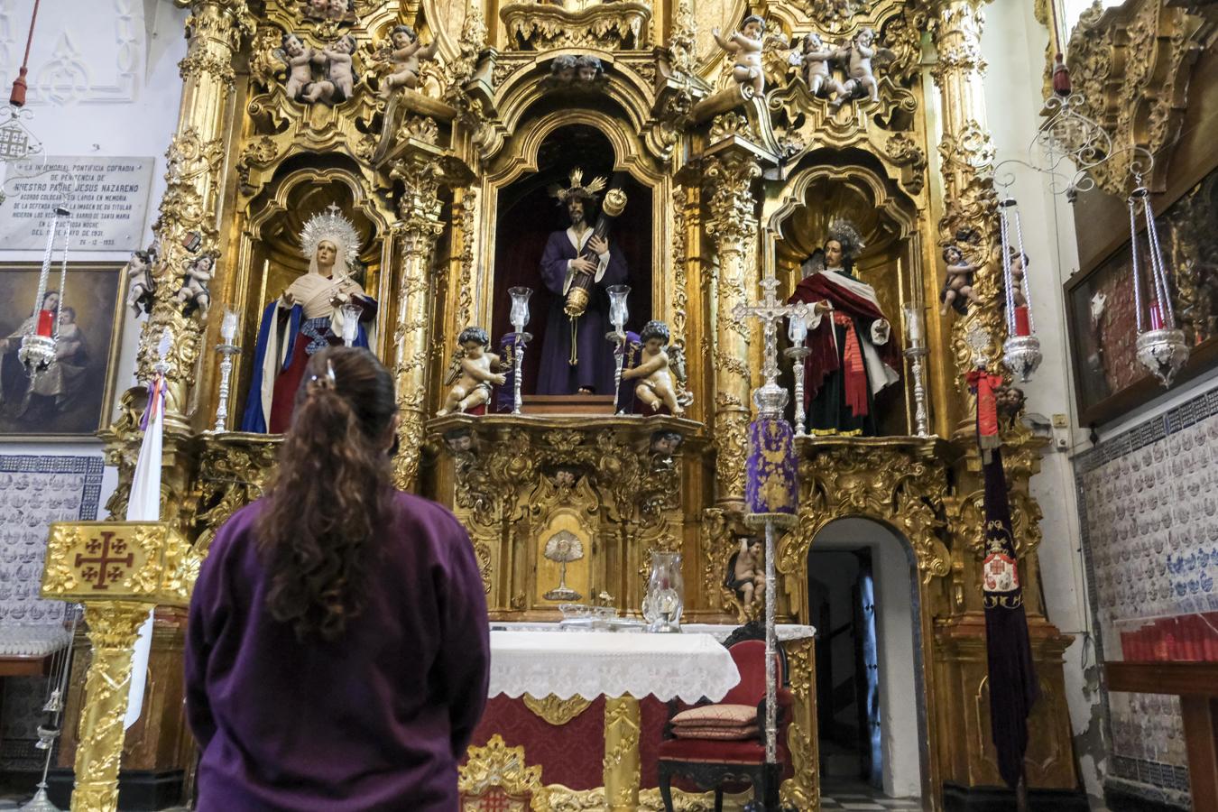 FOTOS: Cádiz, en silencio y vaciado este Jueves Santo