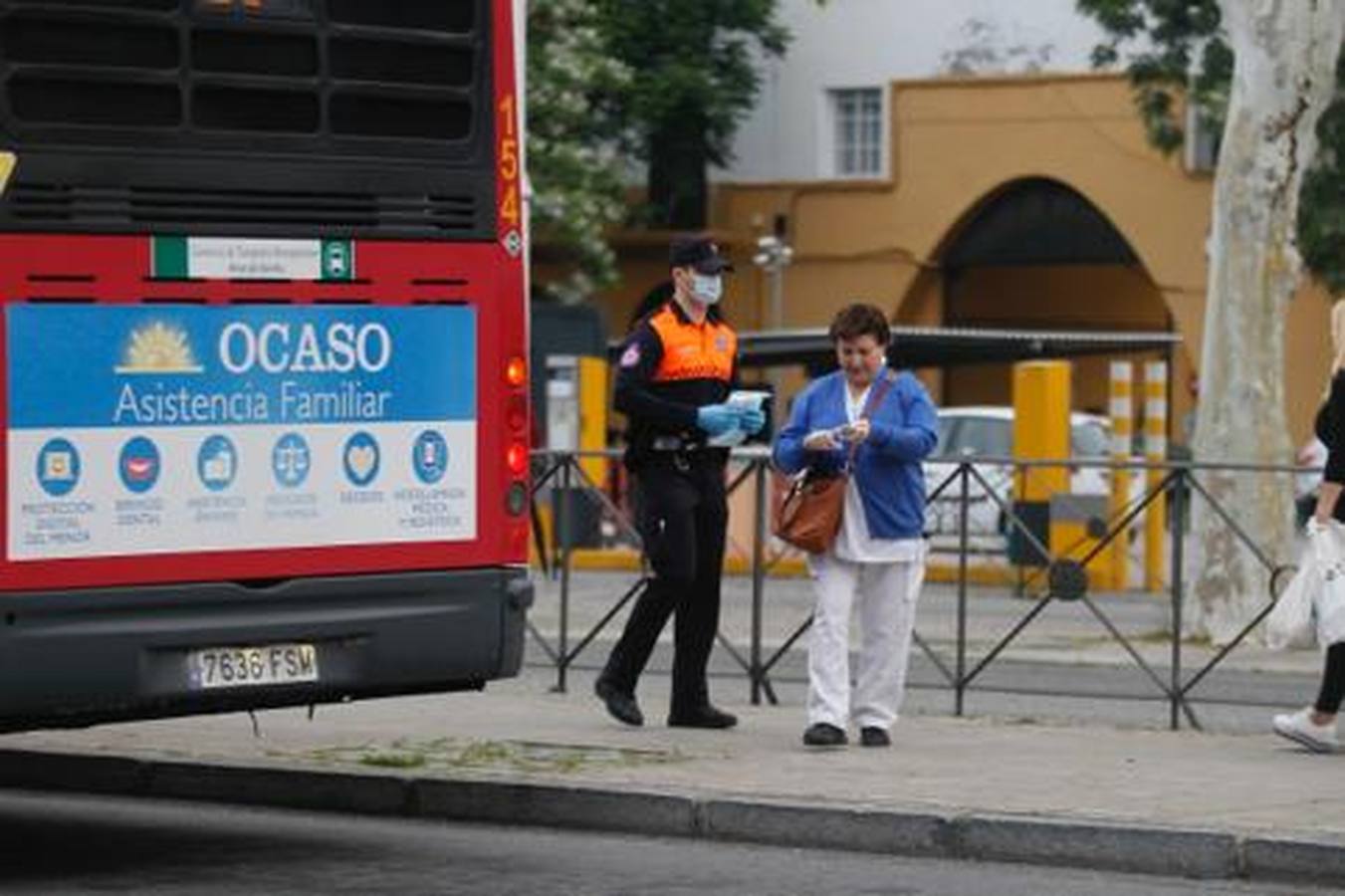 Así está siendo el reparto de mascarillas en Sevilla para combatir el coronavirus