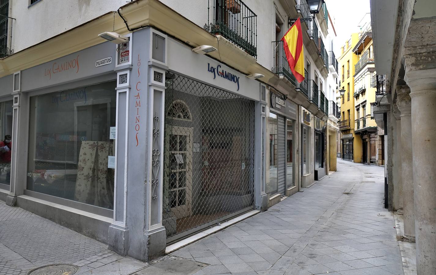 Coronavirus en Sevilla: bares y comercios tradicionales cerrados por el confinamiento