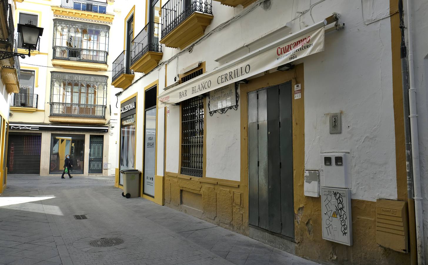 Coronavirus en Sevilla: bares y comercios tradicionales cerrados por el confinamiento