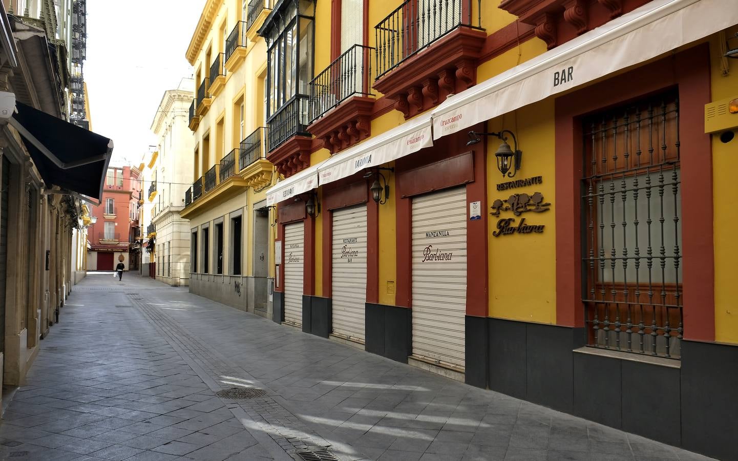 Coronavirus en Sevilla: bares y comercios tradicionales cerrados por el confinamiento