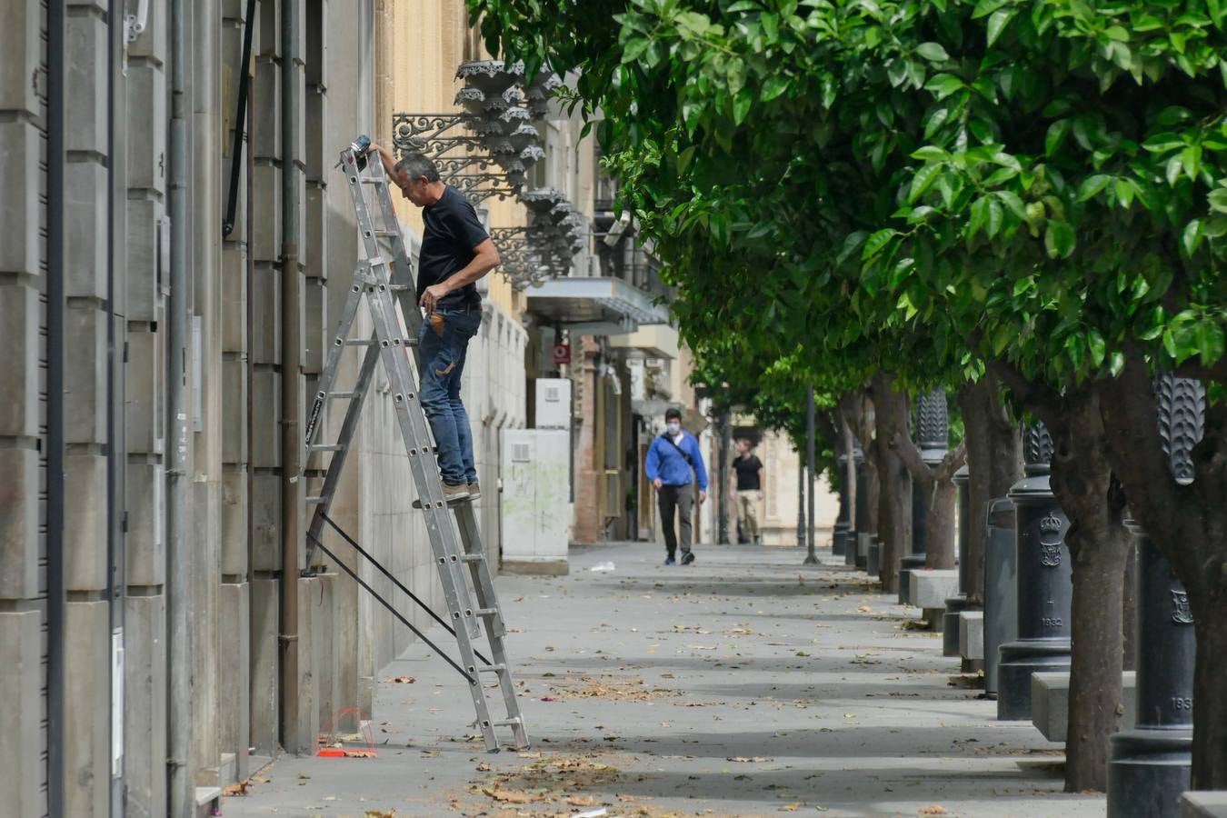 Crisis del coronavirus: Ambiente por las calles del Centro