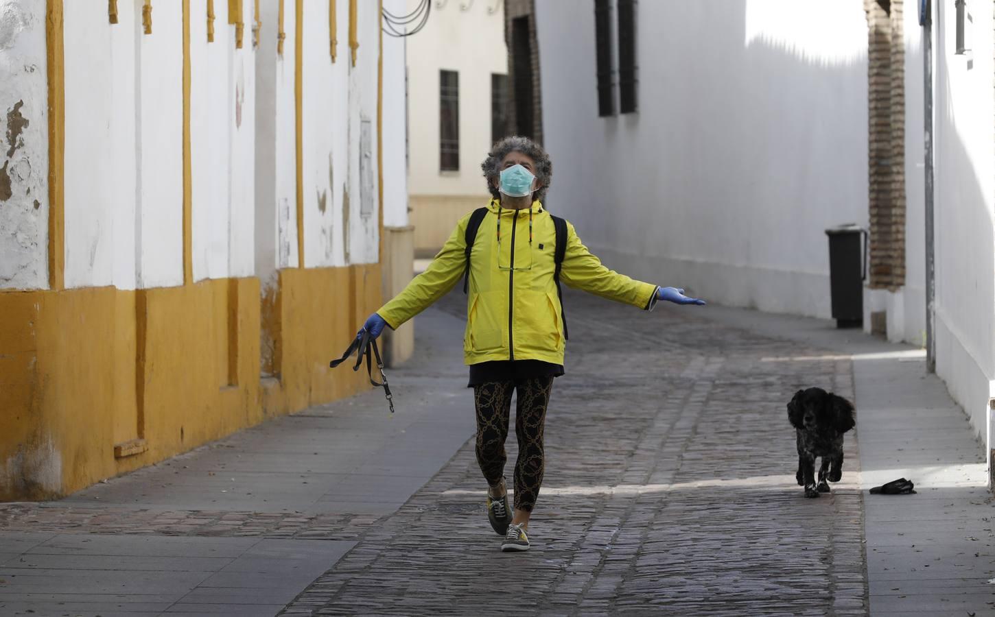 Coronavirus por barrios en Córdoba | El confinamiento en San Agustín, en imágenes