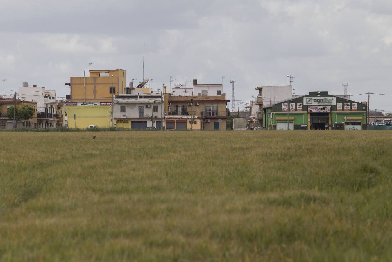 Coronavirus en Sevilla: así se vive en Valdezorras el confinamiento