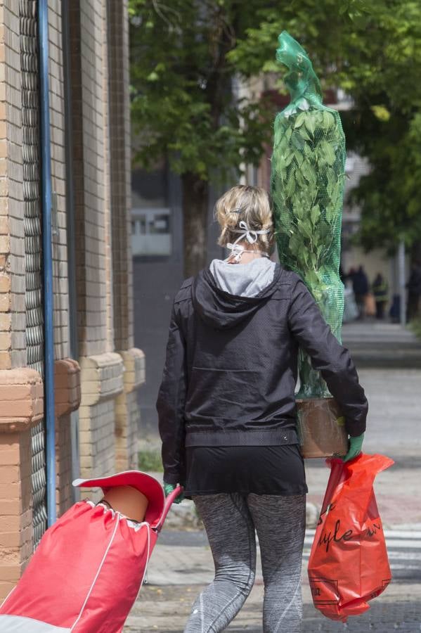 Coronavirus en Sevilla: un día del estado de alarma en la barriada del Retiro Obrero