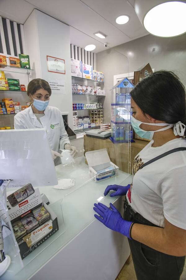 Coronavirus en Sevilla: disponibilidad de mascarillas FFP2 en algunas farmacias