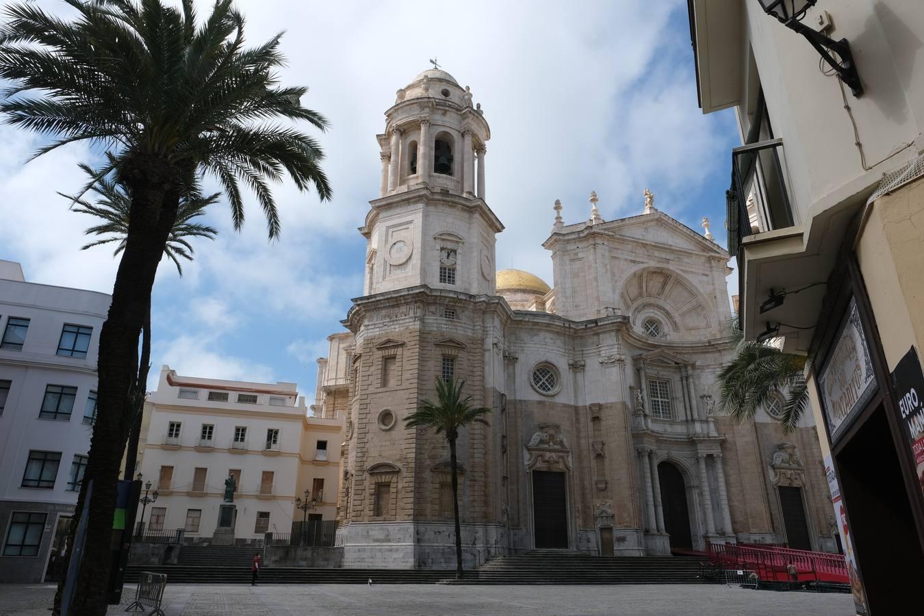 FOTOS: Así vive Cádiz el 22 de abril en estado de alarma por el coronavirus