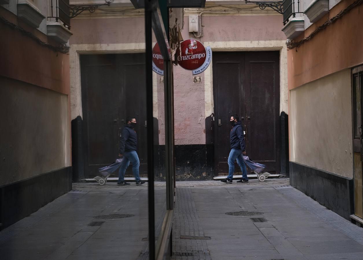 FOTOS: Así vive Cádiz el 22 de abril en estado de alarma por el coronavirus