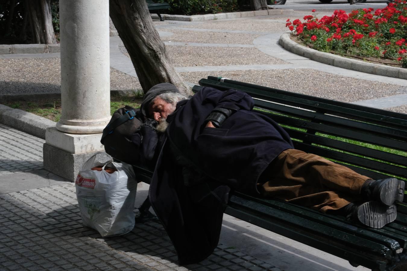 FOTOS: Así vive Cádiz el 22 de abril en estado de alarma por el coronavirus