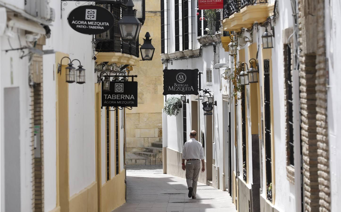 La «pandemia» de bares y restaurantes cerrados de Córdoba, en imágenes