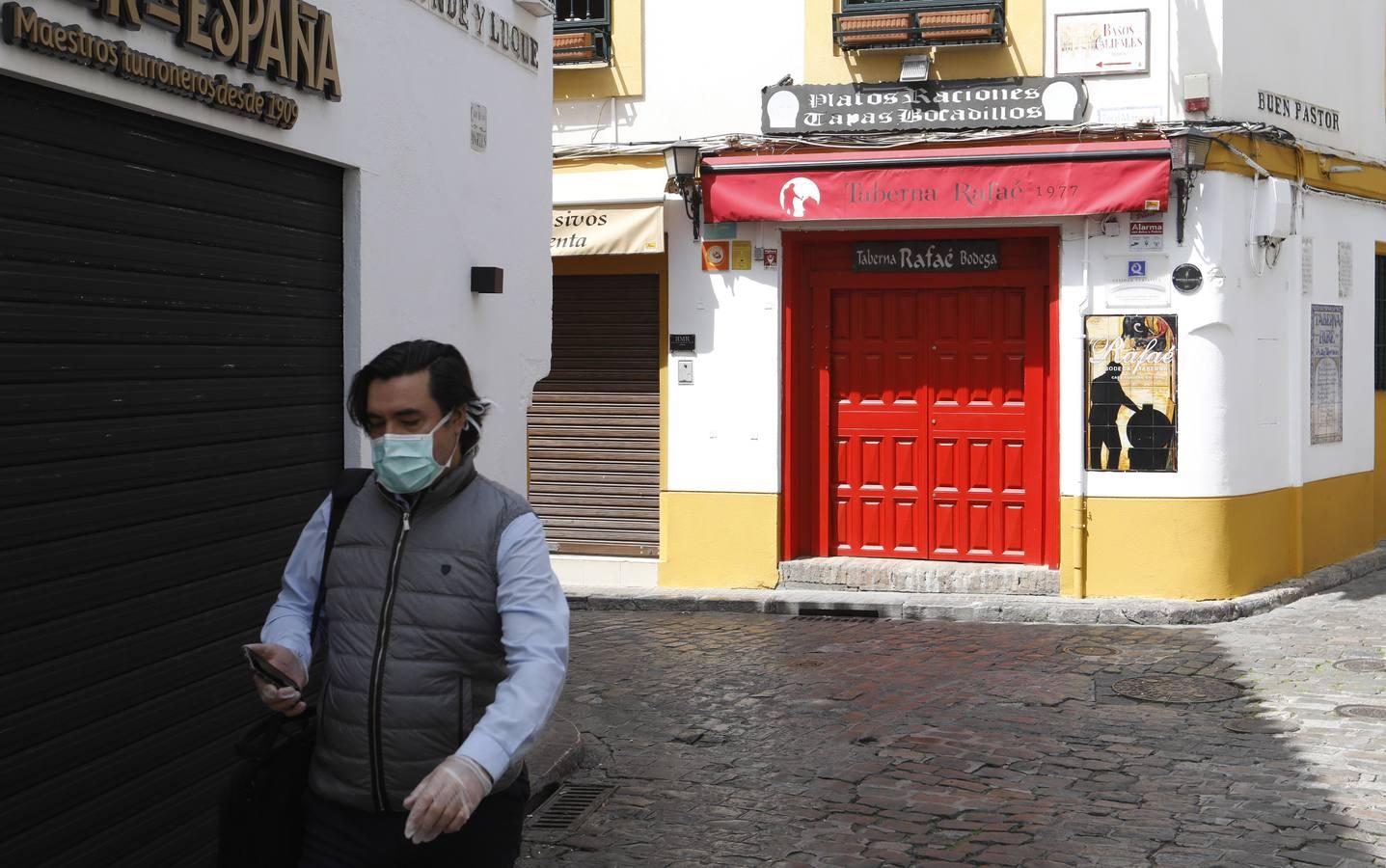 La «pandemia» de bares y restaurantes cerrados de Córdoba, en imágenes