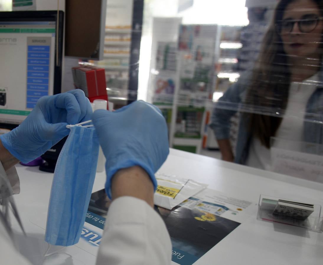 Coronavirus Sevilla: las farmacias ya venden mascarillas al precio fijado