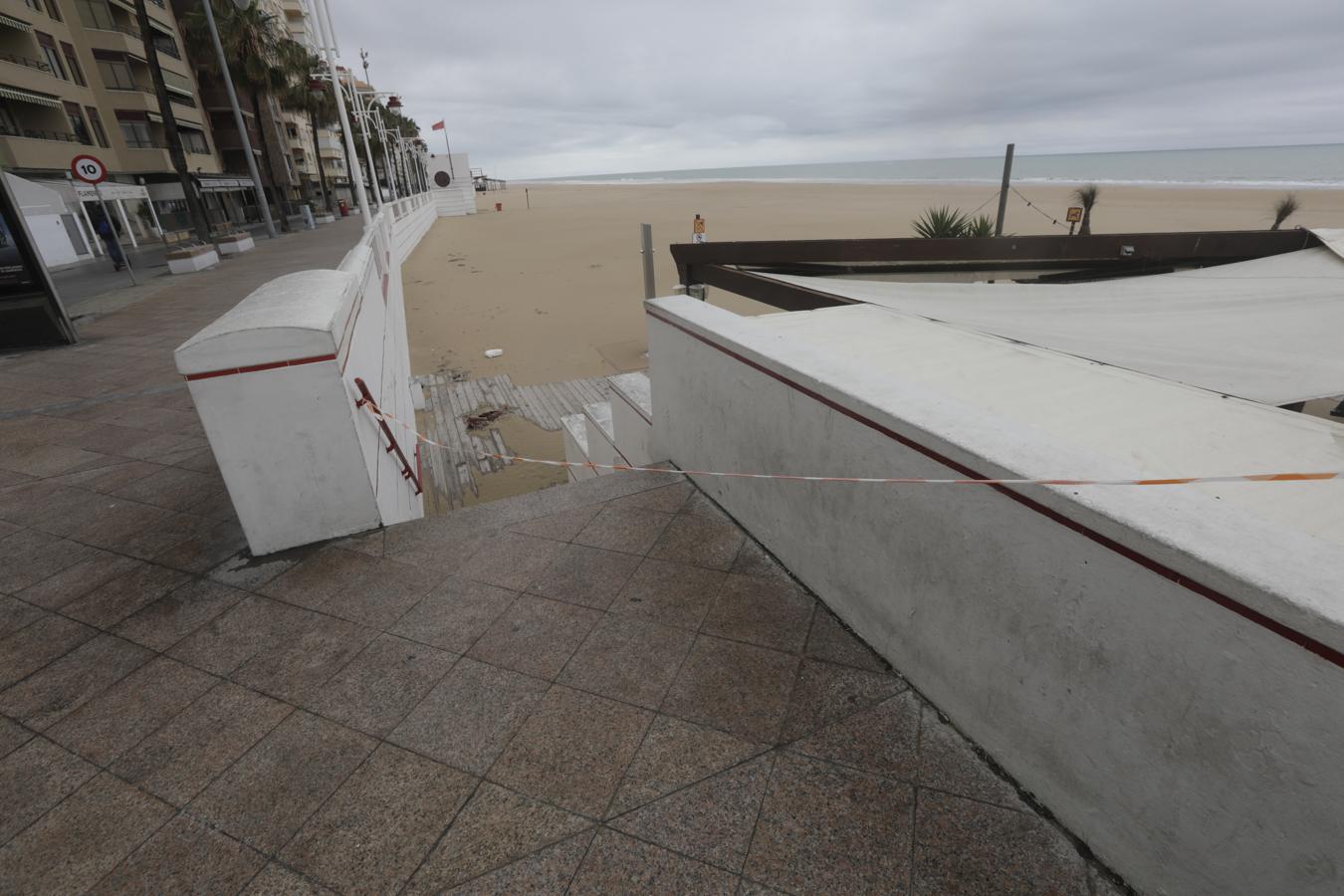 FOTOS: Así están las playas y los parques de Cádiz a unas horas de su reapertura