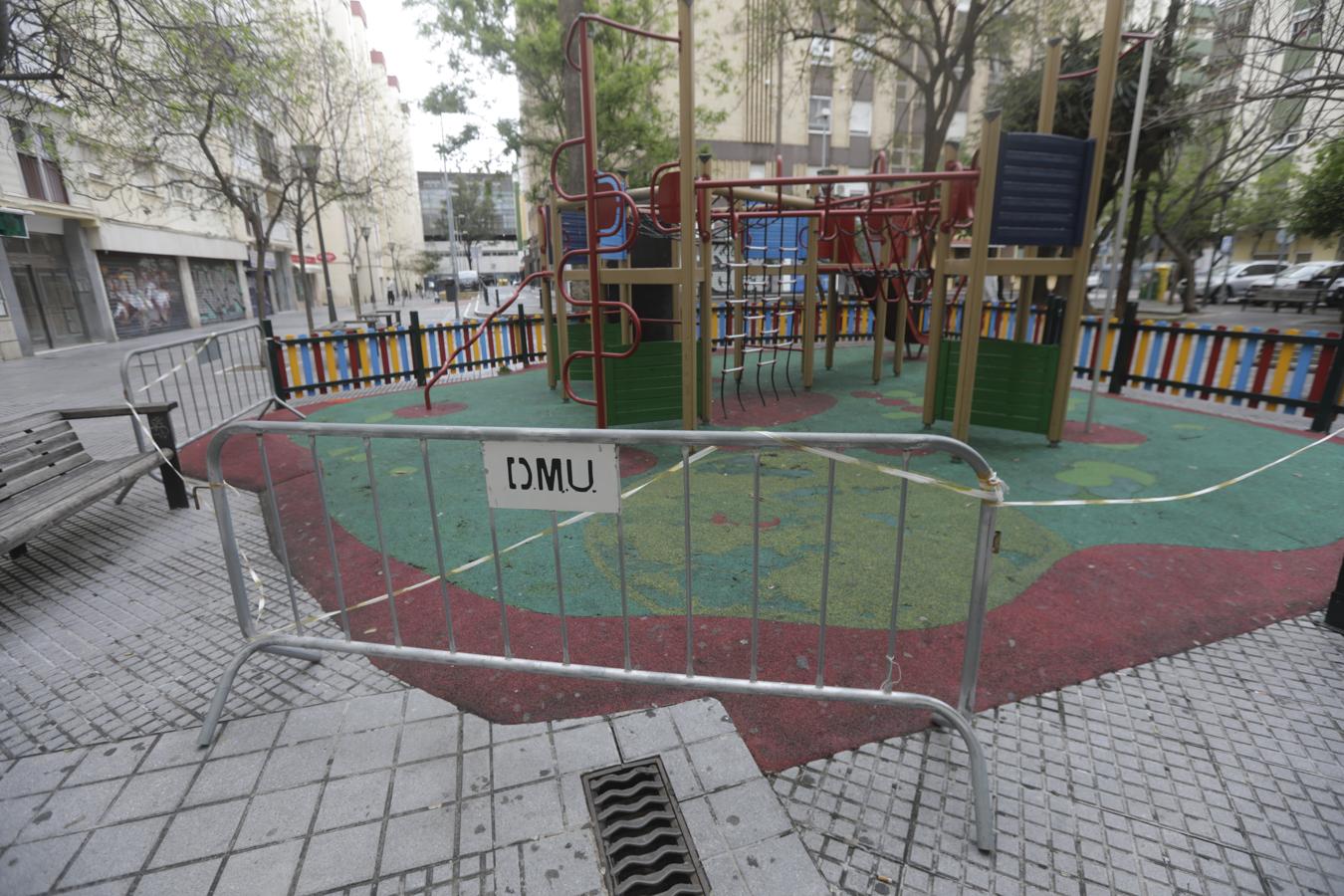 FOTOS: Así están las playas y los parques de Cádiz a unas horas de su reapertura