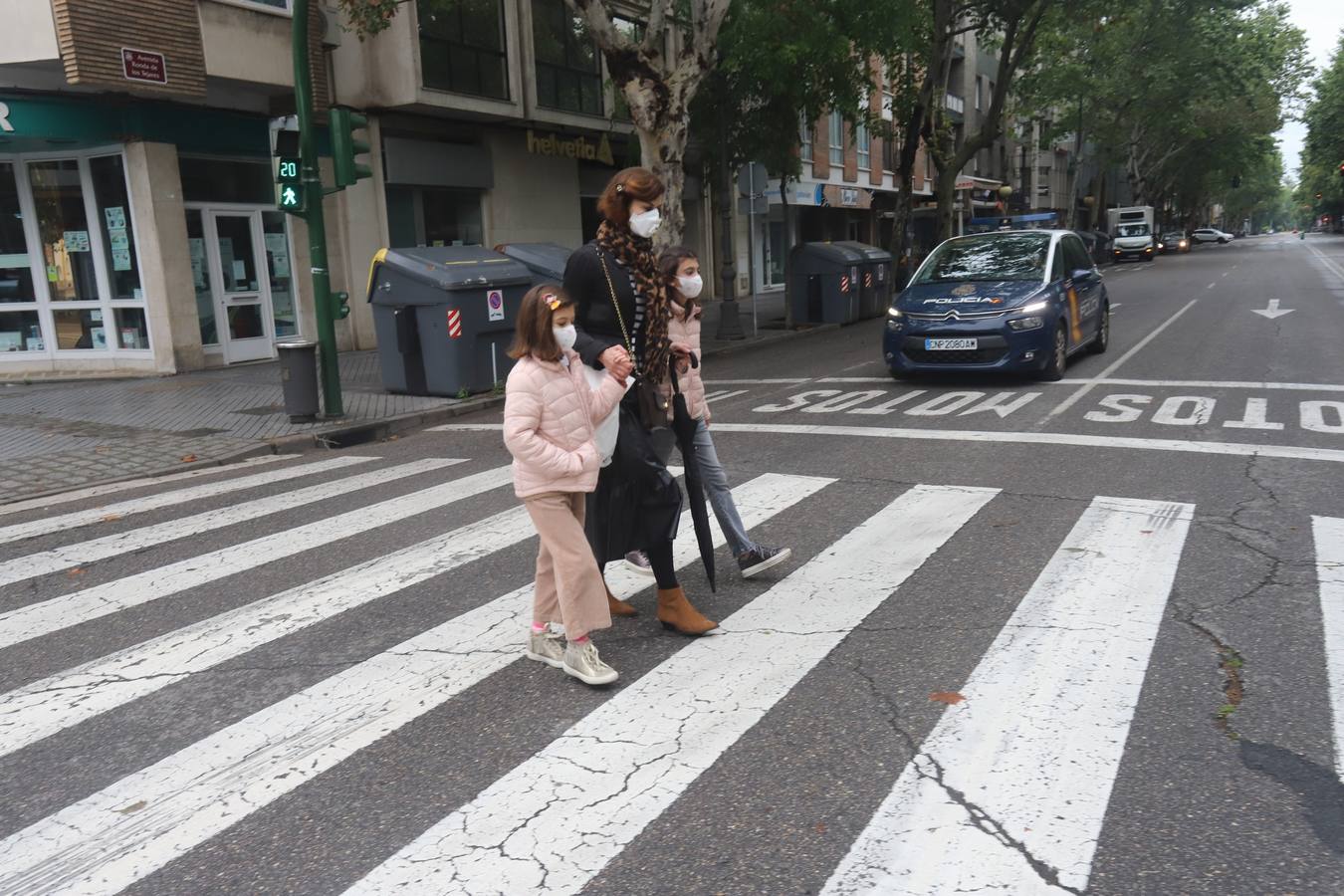 En imágenes, la primera salida de los niños a la calle en Córdoba (II)