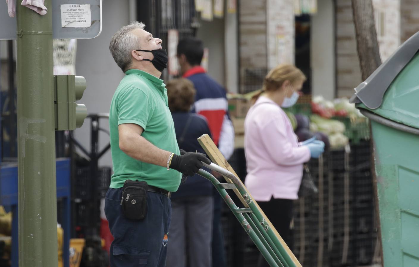 Coronavirus en Sevilla: Su Eminencia, un barrio que no pierde la esperanza