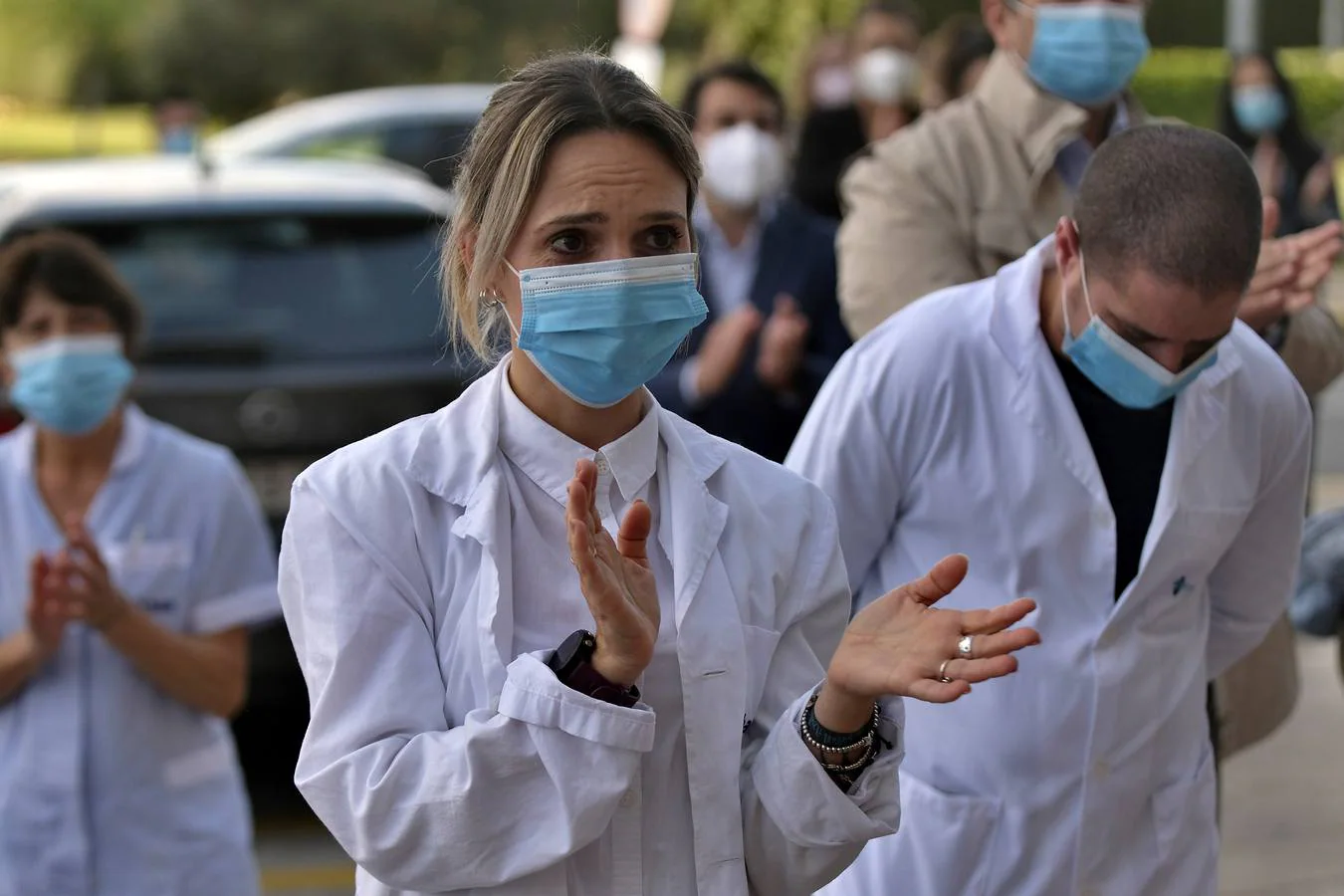 Sentido homenaje al médico fallecido en el Hospital Vithas Sevilla por coronavirus