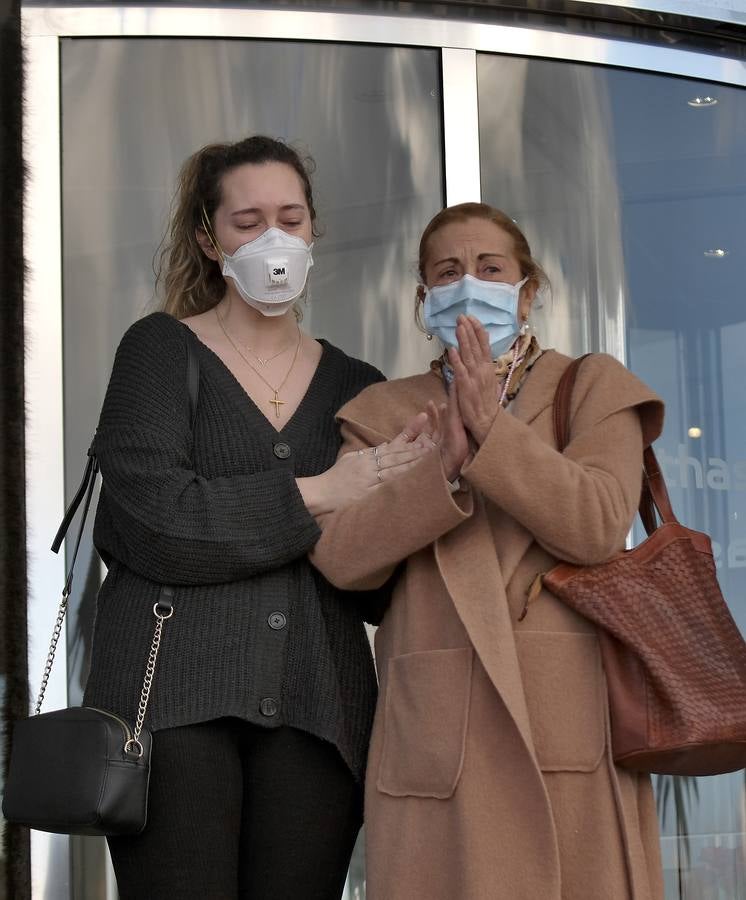 Sentido homenaje al médico fallecido en el Hospital Vithas Sevilla por coronavirus