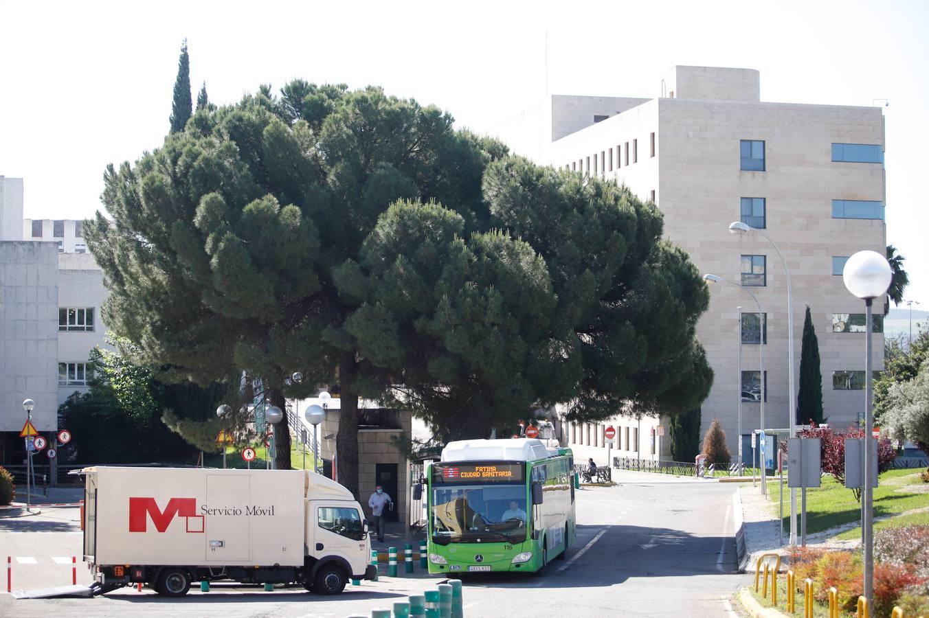 La tensa calma del Hospital Reina Sofía de Córdoba